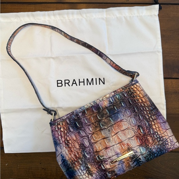 Brahmin Clutch in Parrish Melbourne • Embossed Leather - Picture 6 of 7